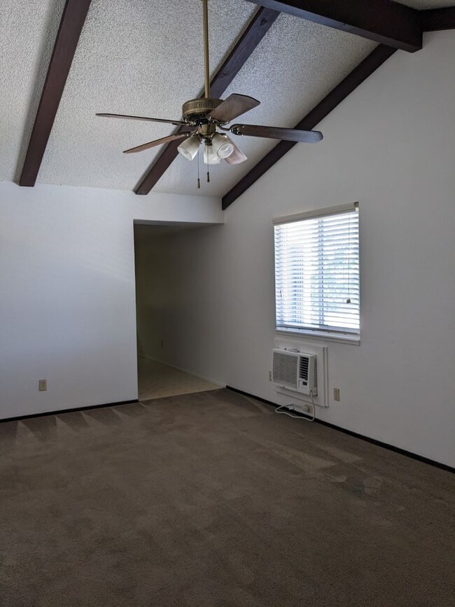 1028 Illinois St-Unit -B in Fairfield, CA - Building Photo - Building Photo