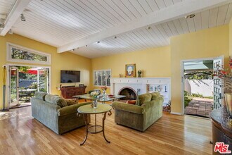 1336 Bienveneda Ave in Los Angeles, CA - Building Photo - Building Photo