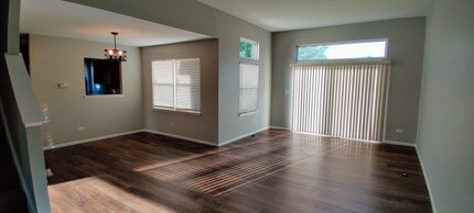 2301 Carpenter Ave in Plainfield, IL - Building Photo - Building Photo