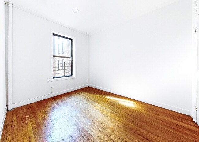 West 150th Street in New York, NY - Building Photo - Building Photo