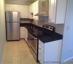 14 Murdock St, Unit 2-7 in Somerville, MA - Building Photo