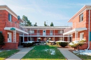 Terrace Court Apartments in Detroit, MI - Building Photo