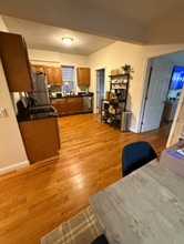 58 Medford St, Unit 1 in Somerville, MA - Building Photo - Building Photo