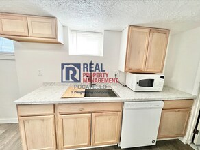 1329 S 3rd Ave in Pocatello, ID - Foto de edificio - Building Photo