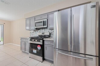 8714 Ashlawn Dr in Houston, TX - Foto de edificio - Building Photo
