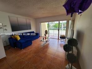 20 NW 87th Ave in Miami, FL - Building Photo - Building Photo
