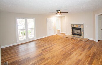 6580 Applewhite Rd in Fayetteville, NC - Building Photo - Building Photo