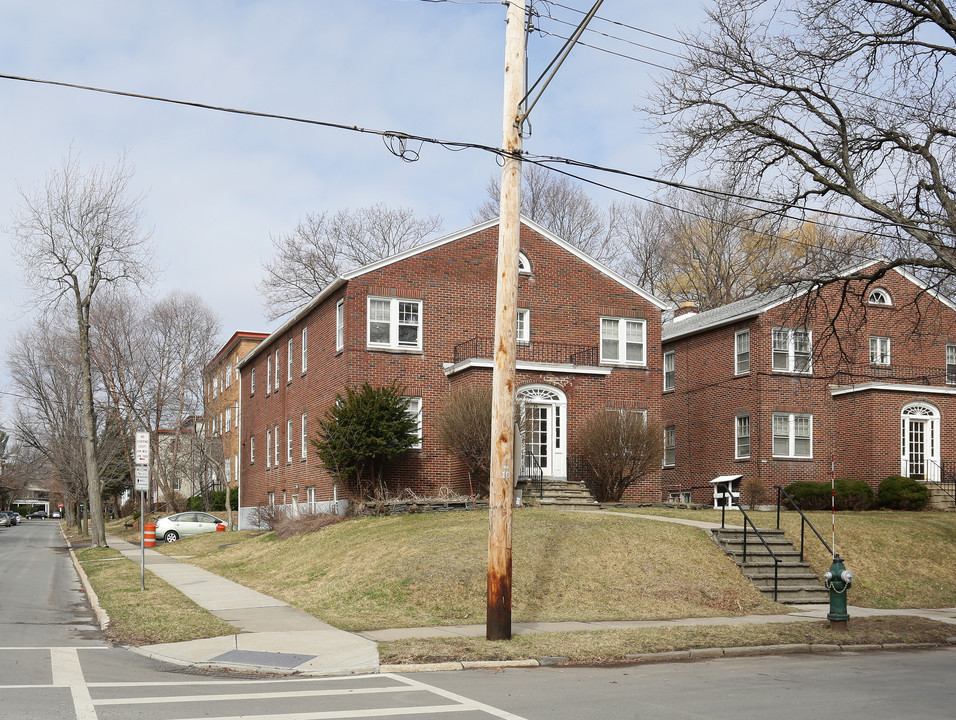 94 Pine Ave in Albany, NY - Building Photo