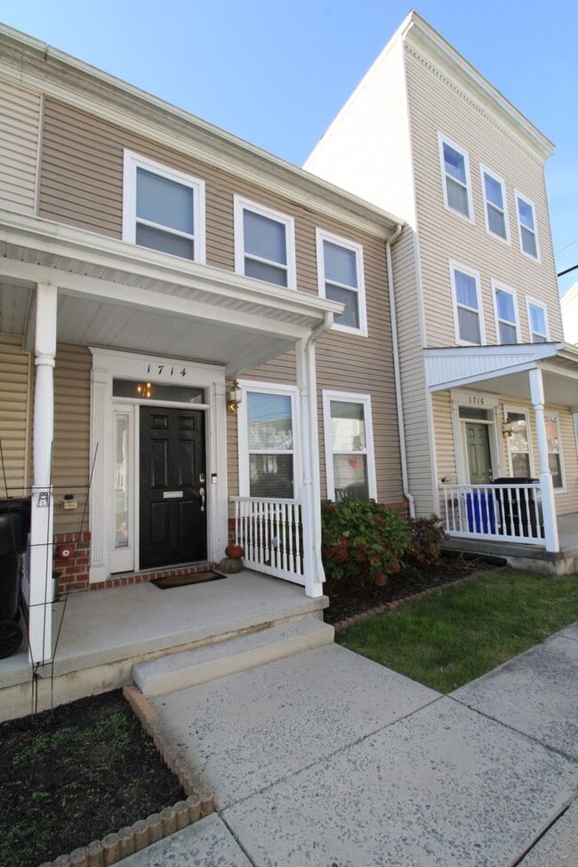 1714 Fulton St in Harrisburg, PA - Building Photo - Building Photo