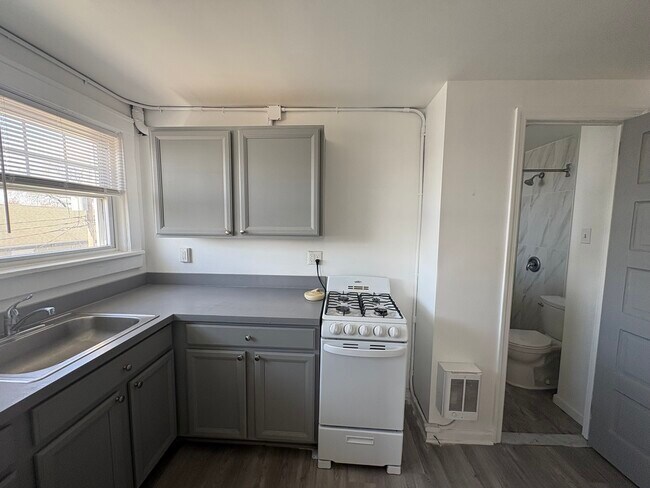 89 Main Ave, Unit 5 in Ocean Grove, NJ - Building Photo - Building Photo