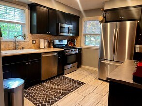 203 E Jeffrey Pl in Columbus, OH - Building Photo - Building Photo