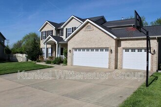 3014 Roan Hill Dr in Belleville, IL - Building Photo - Building Photo