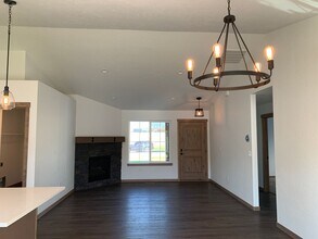 8532 W Ferguson Ln in Rathdrum, ID - Building Photo - Building Photo