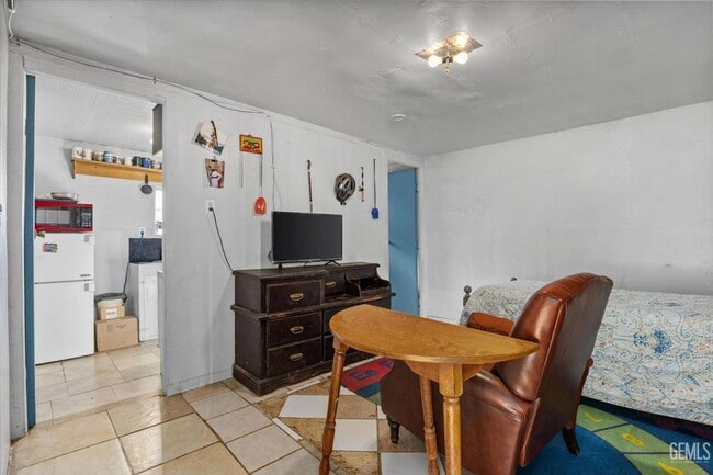 504 S Brown St-Unit -504 1/2 S. Brown St in Bakersfield, CA - Foto de edificio - Building Photo