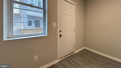 1536 S Napa St in Philadelphia, PA - Foto de edificio - Building Photo