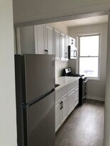 6655 Haddington Ln, Unit 2F in Philadelphia, PA - Building Photo