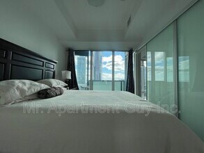 8 The Esplanade in Toronto, ON - Building Photo - Building Photo