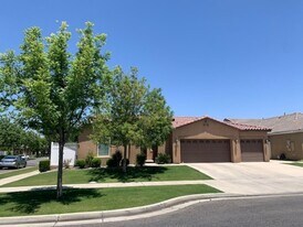 14620 Yellow Lupine Dr in Bakersfield, CA - Building Photo