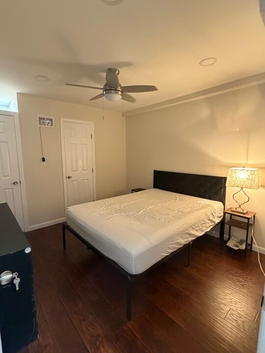 2 Southview Ct, Unit One bed with en-suite bath in Piscataway, NJ - Foto de edificio