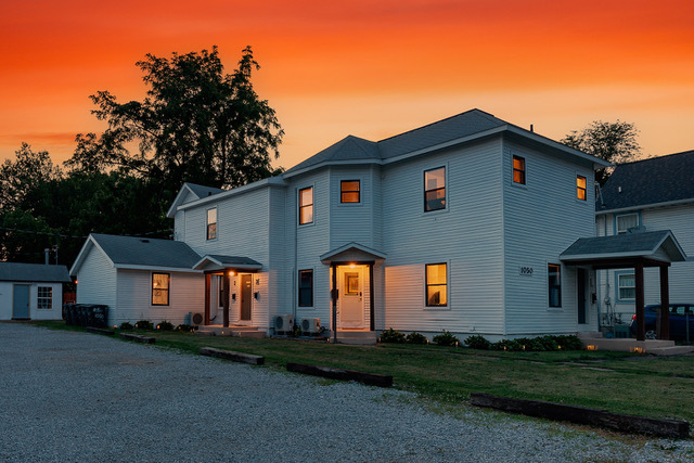 1050 21st St in Des Moines, IA - Building Photo