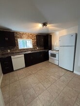 1107 Colborne Rd in Sarnia, ON - Building Photo - Building Photo