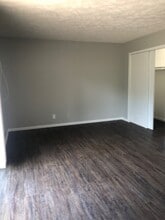 4415 N 62nd St in Omaha, NE - Building Photo - Building Photo