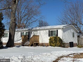 45910 Halsey Ct in California, MD - Building Photo