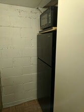 1219 Brewster st., Unit #2 in Arbutus, MD - Foto de edificio - Building Photo