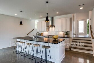 958 9th Ave S in Nashville, TN - Building Photo - Building Photo