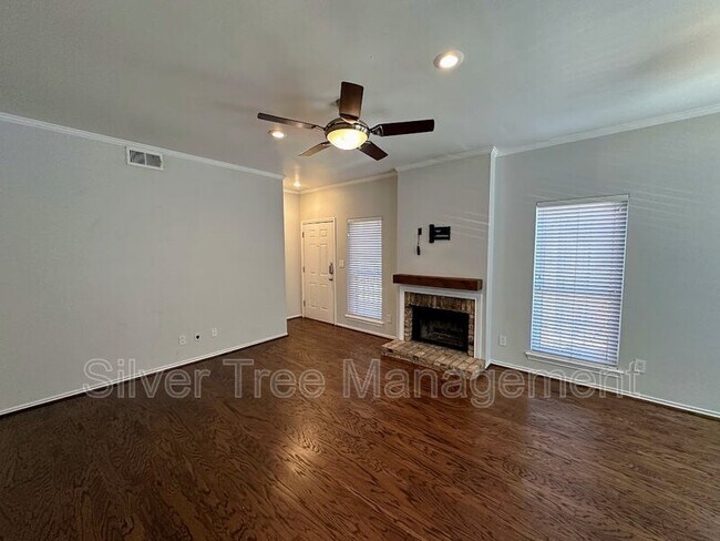 4405 Bowser Ave in Dallas, TX - Building Photo - Building Photo