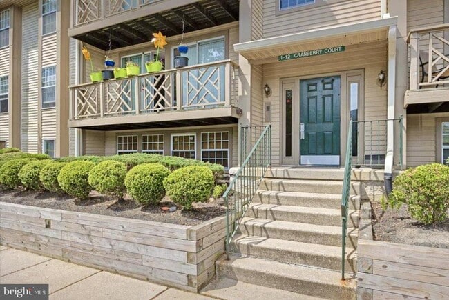 property at 6 Cranberry Ct