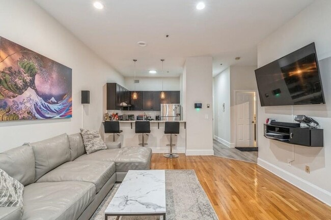 property at 1115 Willow Ave