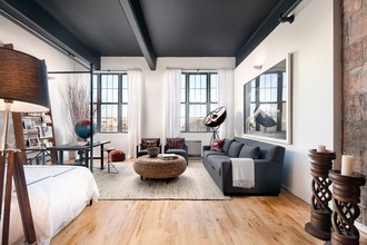 Rocket Factory Lofts in Brooklyn, NY - Foto de edificio - Interior Photo