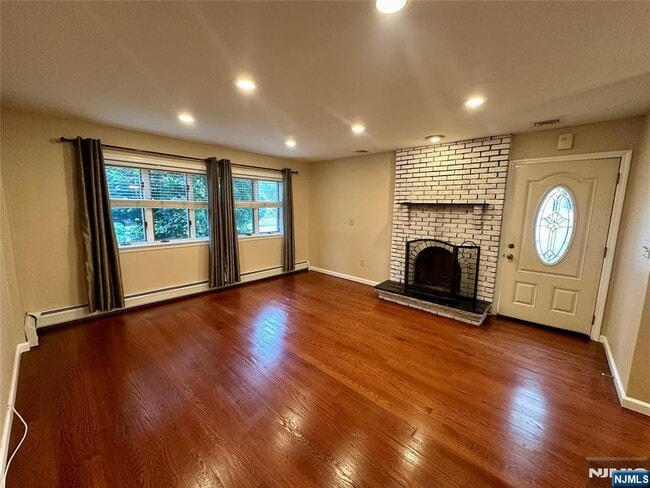 67 Frederick St in Little Ferry, NJ - Building Photo - Building Photo