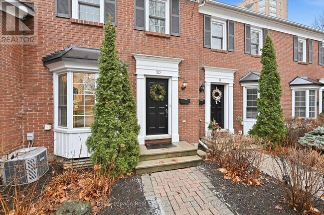 property at 1280 Maple Crossing Blvd