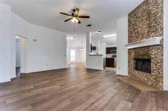 117 S Rolling Meadow Dr in Wylie, TX - Foto de edificio - Building Photo