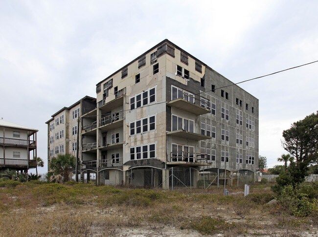 The Vue of Mexico in Mexico Beach, FL - Foto de edificio - Building Photo