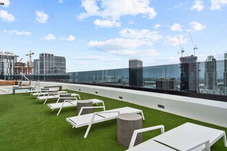 225 N Miami Ave, Unit FL25-ID1461461P in Miami, FL - Building Photo - Building Photo