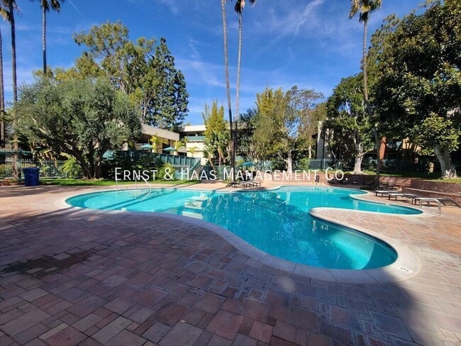 property at 448 N Bellflower Blvd