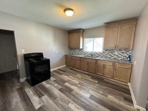 715 Grover St in Gastonia, NC - Building Photo - Building Photo