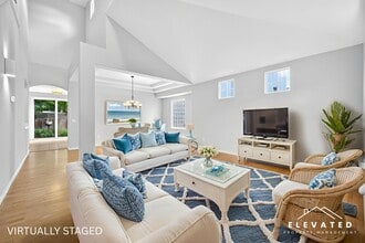 5412 Sharon St in Santa Rosa, CA - Foto de edificio - Building Photo