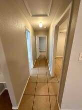 13131 Independence Ave in San Antonio, TX - Building Photo - Building Photo