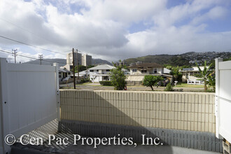 2860 Waialae Ave-Unit -APT 104 in Honolulu, HI - Building Photo - Building Photo