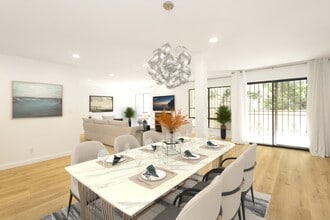 1738 S Bentley Ave in Los Angeles, CA - Building Photo - Building Photo