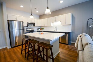 Garver Point in Madison, WI - Building Photo