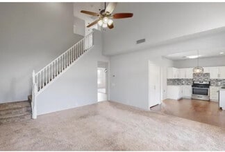 907 Waterford Way in Euless, TX - Building Photo - Building Photo