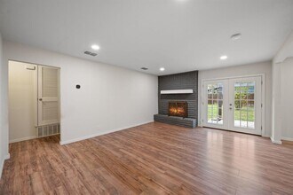 6305 Clubway Ln in Austin, TX - Building Photo - Building Photo