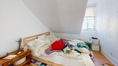 24 Maverick St, Unit 2 in Boston, MA - Building Photo - Building Photo