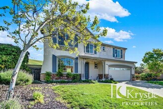 3050 Blue Sky Ct in Vallejo, CA - Building Photo - Building Photo