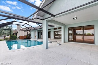5350 Harborage Dr in Ft. Myers, FL - Building Photo - Building Photo
